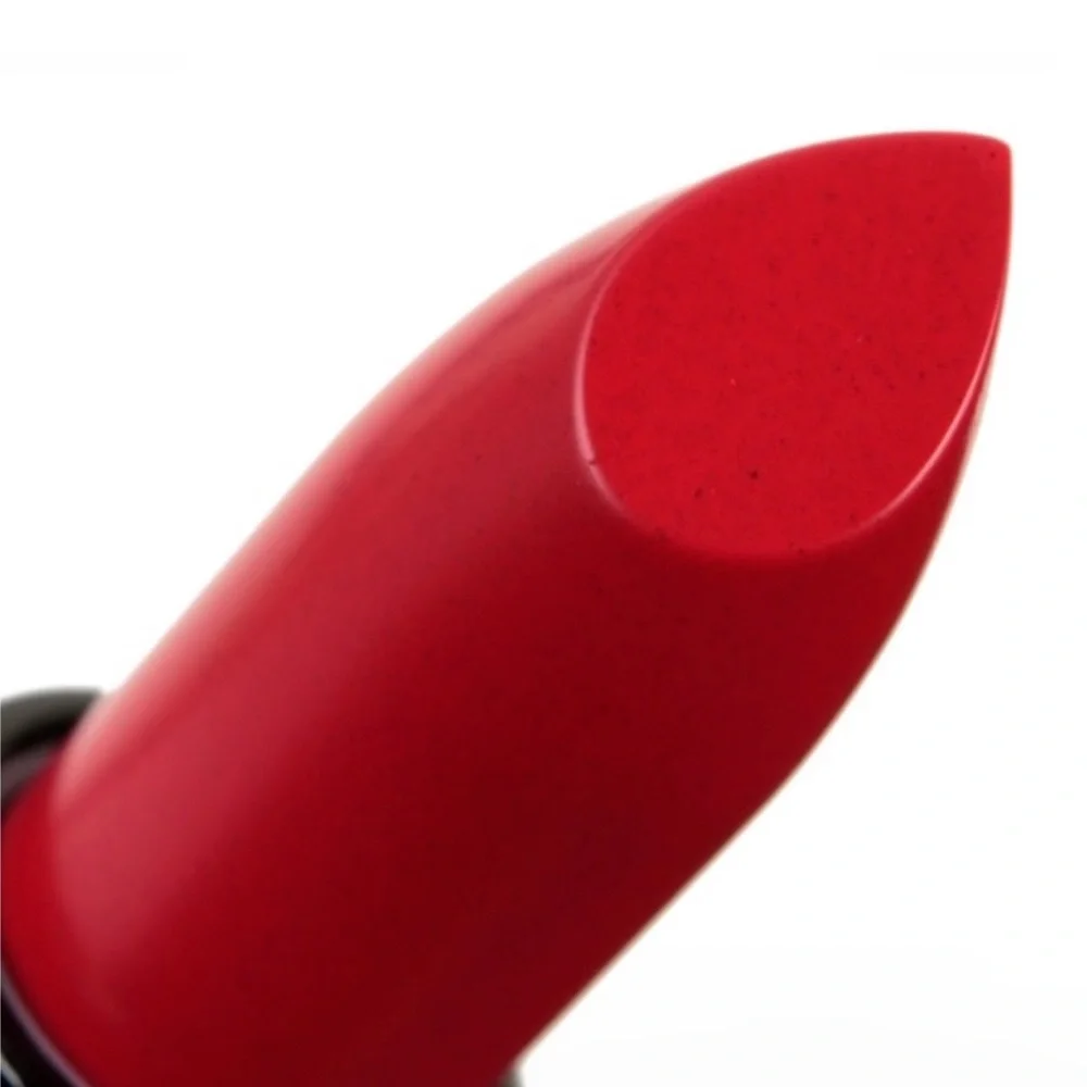 💄 MAC Love Me Lipstick in Give Me Fever - DISCONTINUED